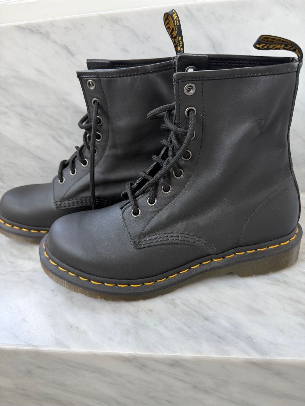 Dr. Martens Black Leather Airwair Lace-Up Combat Boots size 6 UK, 39 EU, 8 US